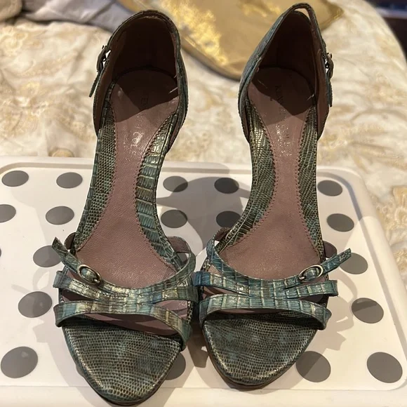 Open toes heels, wood heel 3x25 - Picture 2 of 4